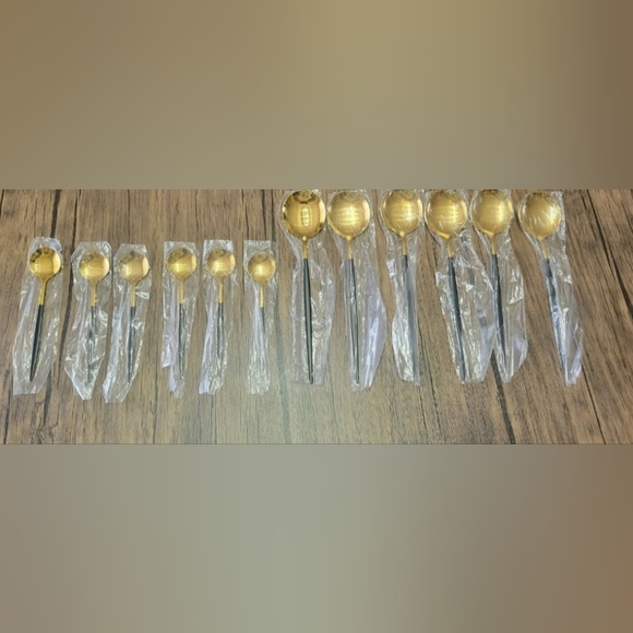 24pcs Stainless Steel Cutlery Set - Picture 6 of 8